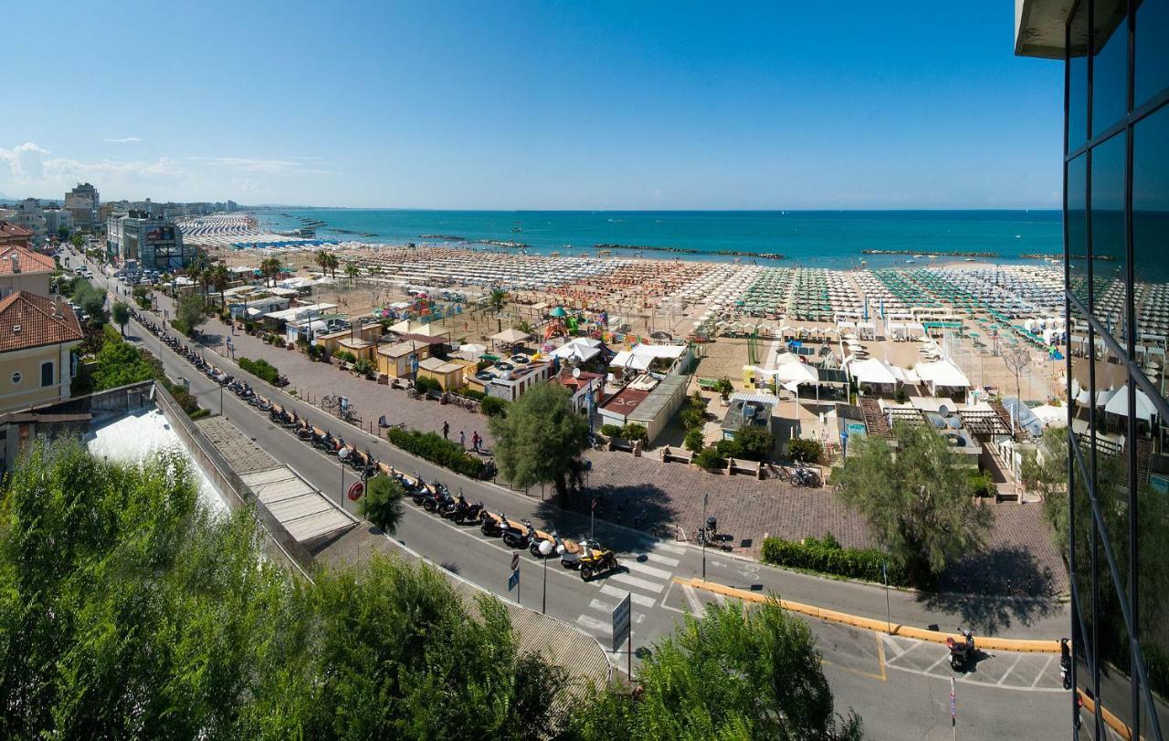 Hotel Nettuno Cattolica Extérieur photo